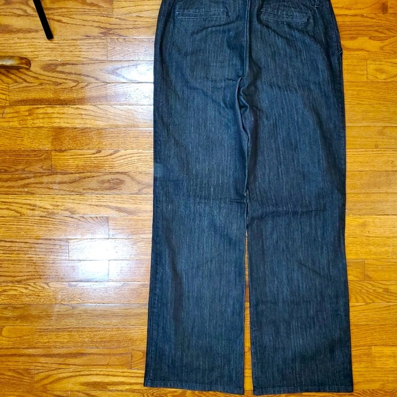 SALE! Chico's Ladies Jeans - Picture 4 of 8